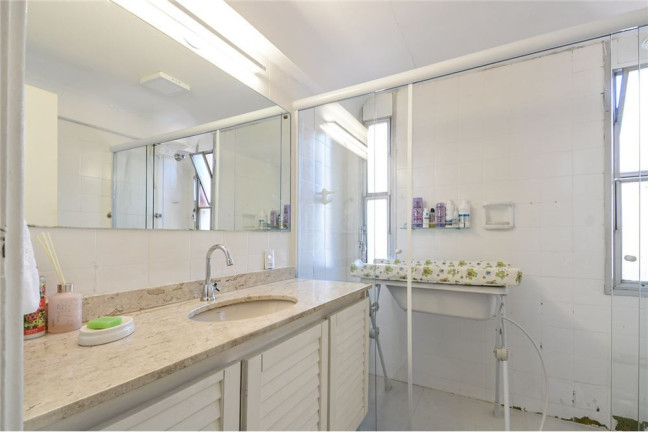 Imagem Apartamento com 3 Quartos à Venda, 122 m² em Cerqueira César - São Paulo