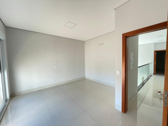 Imagem Casa com 3 Quartos à Venda, 375 m² em Jardim Itália - Cuiabá