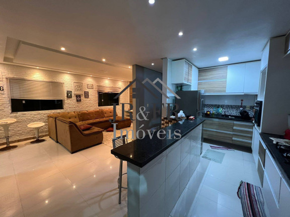Imagem Casa com 30 Quartos à Venda, 200 m² em Arembepe (abrantes) - Camaçari Imagem Casa com 30 Quartos à Venda, 200 m² em Arembepe (abrantes) - Camaçari