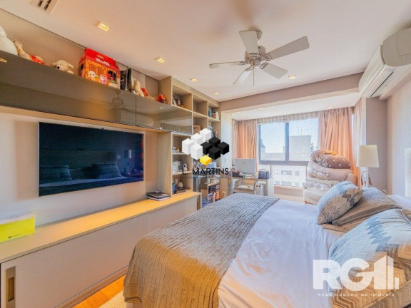 Imagem Apartamento com 3 Quartos à Venda, 245 m² em Moinhos De Vento - Porto Alegre Imagem Apartamento com 3 Quartos à Venda, 245 m² em Moinhos De Vento - Porto Alegre
