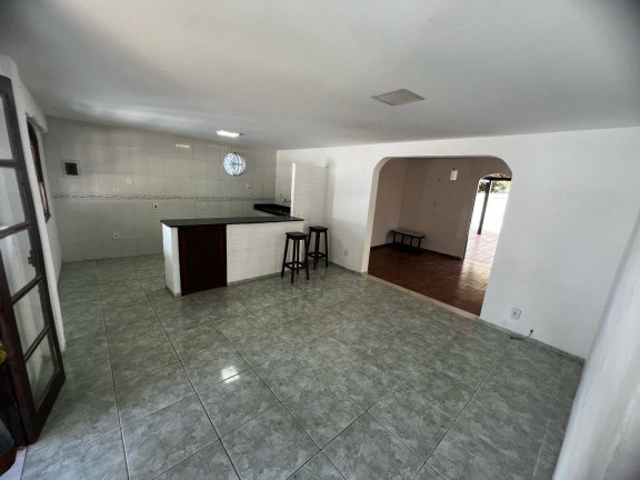 Imagem Casa com 4 Quartos para Alugar, 332 m² em Coqueiral - Araruama Imagem Casa com 4 Quartos para Alugar, 332 m² em Coqueiral - Araruama