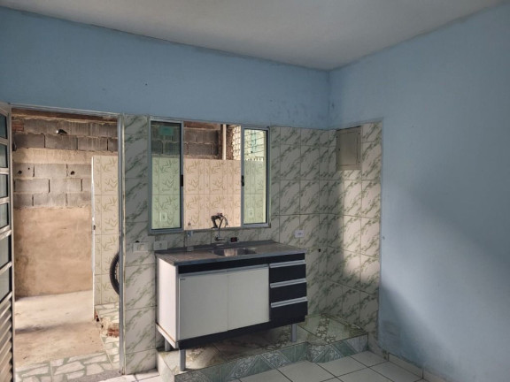 Casa com 2 Quartos para Alugar, 90 m² em Jardim Varan - Suzano
