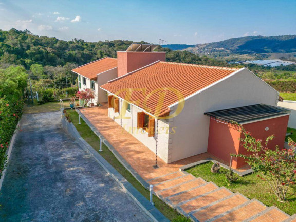 Imagem Chácara com 4 Quartos à Venda, 1.600 m² em Zona Rural - Piracaia Imagem Chácara com 4 Quartos à Venda, 1.600 m² em Zona Rural - Piracaia