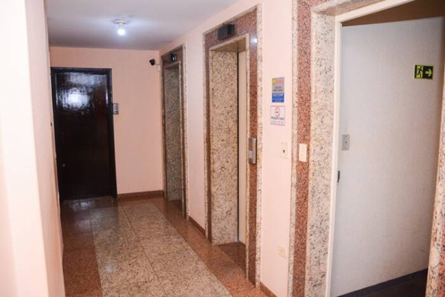 Imagem Sala Comercial à Venda, 39 m² em Centro - Londrina Imagem Sala Comercial à Venda, 39 m² em Centro - Londrina
