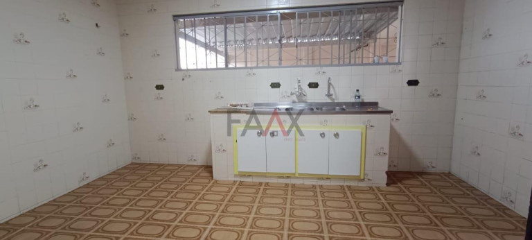 Imagem Casa com 2 Quartos para Alugar, 230 m² em Santana - Guarapuava Imagem Casa com 2 Quartos para Alugar, 230 m² em Santana - Guarapuava