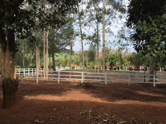 Imagem Chácara com 3 Quartos à Venda, 31 m² em Bauru
