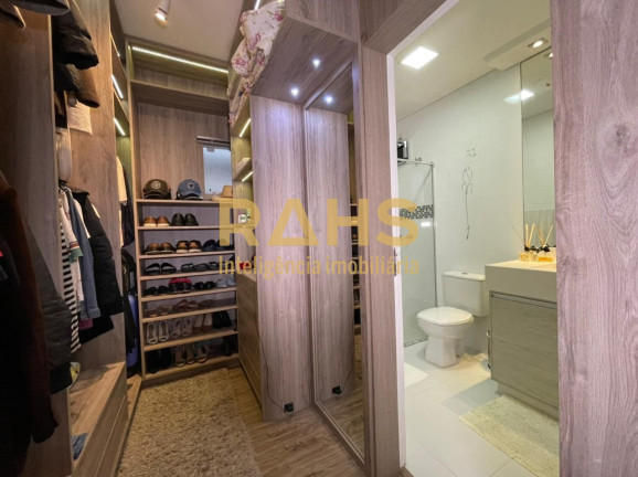 Imagem Casa com 4 Quartos à Venda, 159 m² em Glória - Joinville Imagem Casa com 4 Quartos à Venda, 159 m² em Glória - Joinville