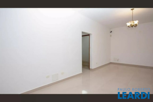 Imagem Casa com 3 Quartos à Venda, 343 m² em Campestre - Santo André Imagem Casa com 3 Quartos à Venda, 343 m² em Campestre - Santo André