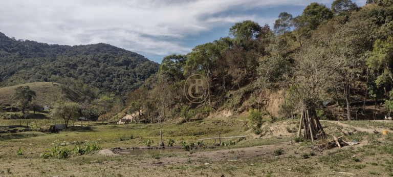 Imagem Chácara com 2 Quartos à Venda, em Pico Agudo - São Luíz Do Paraitinga Imagem Chácara com 2 Quartos à Venda, em Pico Agudo - São Luíz Do Paraitinga