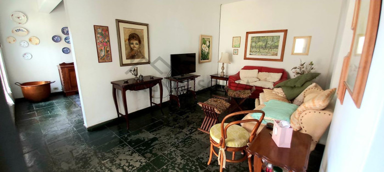 Imagem Casa com 3 Quartos à Venda, 330 m² em Zona 02 - Maringá