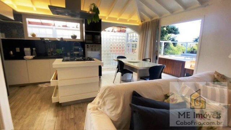 Imagem Casa de Condomínio com 2 Quartos à Venda, 120 m² em Ferradura - Búzios