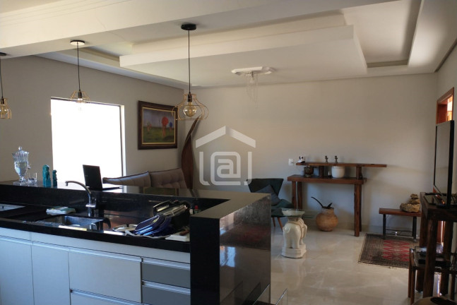 Imagem Imóvel com 3 Quartos à Venda, 400 m² em Córrego Dantas - Poços De Caldas