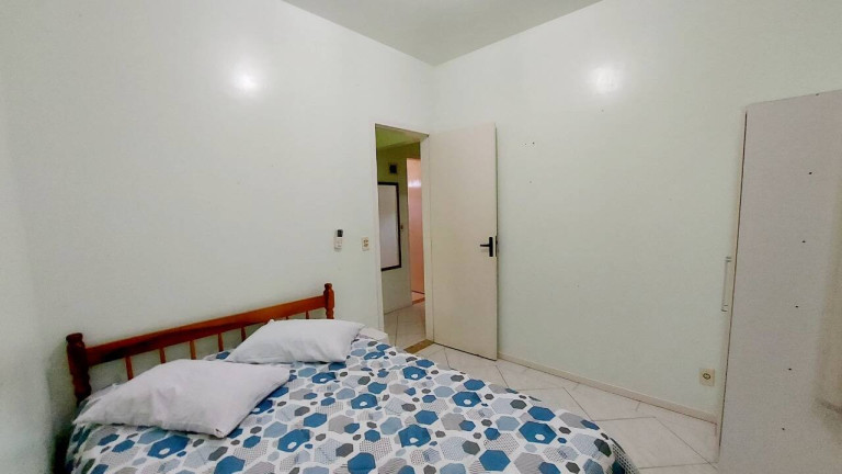 Imagem Casa com 4 Quartos para Temporada, 140 m² em Bombas - Bombinhas Imagem Casa com 4 Quartos para Temporada, 140 m² em Bombas - Bombinhas