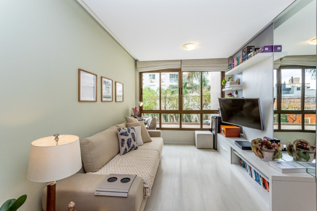 Imagem Apartamento com 2 Quartos à Venda, 67 m² em Passo Da Areia - Porto Alegre