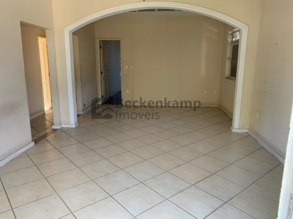 Imagem Casa com 3 Quartos à Venda, em Jardim Amália - Volta Redonda Imagem Casa com 3 Quartos à Venda, em Jardim Amália - Volta Redonda