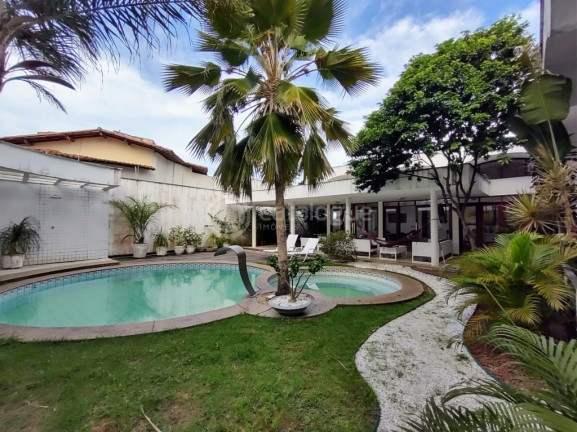 Imagem Casa com 5 Quartos à Venda, 900 m² em Candelária - Natal
