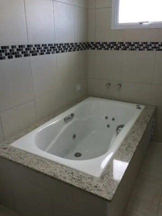 Imagem Casa com 3 Quartos à Venda, 210 m² em Jardim Garret - Araçoiaba Da Serra Imagem Casa com 3 Quartos à Venda, 210 m² em Jardim Garret - Araçoiaba Da Serra