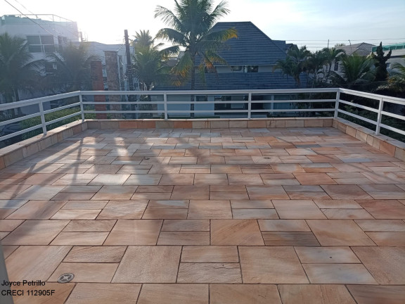 Imagem Casa com 5 Quartos à Venda, 300 m² em Josedy - Peruibe