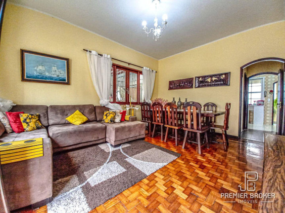 Imagem Casa com 6 Quartos à Venda, 193 m² em Várzea - Teresópolis Imagem Casa com 6 Quartos à Venda, 193 m² em Várzea - Teresópolis