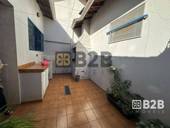 Imagem Casa com 3 Quartos à Venda, 242 m² em Vila Nova Cidade Universitária - Bauru Imagem Casa com 3 Quartos à Venda, 242 m² em Vila Nova Cidade Universitária - Bauru