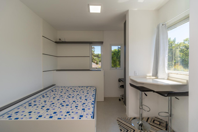Imagem Apartamento com 1 Quarto à Venda, 20 m² em Mercês - Curitiba Imagem Apartamento com 1 Quarto à Venda, 20 m² em Mercês - Curitiba