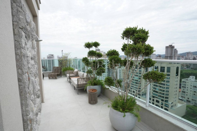 Imagem Apartamento com 2 Quartos à Venda, 135 m² em Meia Praia - Itapema Imagem Apartamento com 2 Quartos à Venda, 135 m² em Meia Praia - Itapema