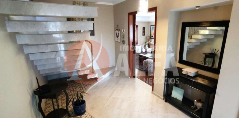 Imagem Casa com 3 Quartos à Venda, 1.500 m² em Algarve - Cotia