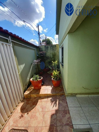 Imagem Casa com 3 Quartos à Venda, 150 m² em Vila Jussara - Anápolis