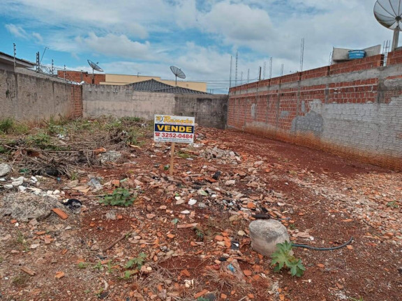 Terreno à Venda, 200 m² em Jardim São Bento - Arapongas