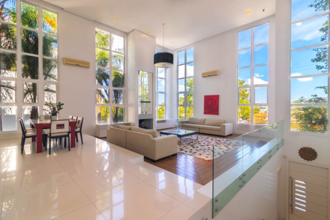 Casa com 3 Quartos à Venda, 389 m² em Boa Vista - Porto Alegre