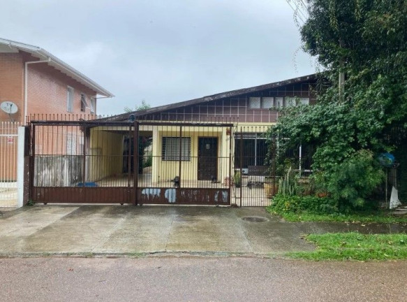 Casa com 5 Quartos à Venda, 200 m² em Mercês - Curitiba