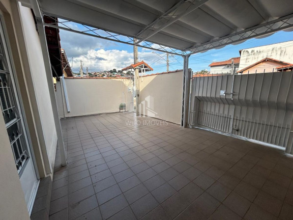 Imagem Casa com 3 Quartos à Venda, 134 m² em Centro - Santa Branca Imagem Casa com 3 Quartos à Venda, 134 m² em Centro - Santa Branca
