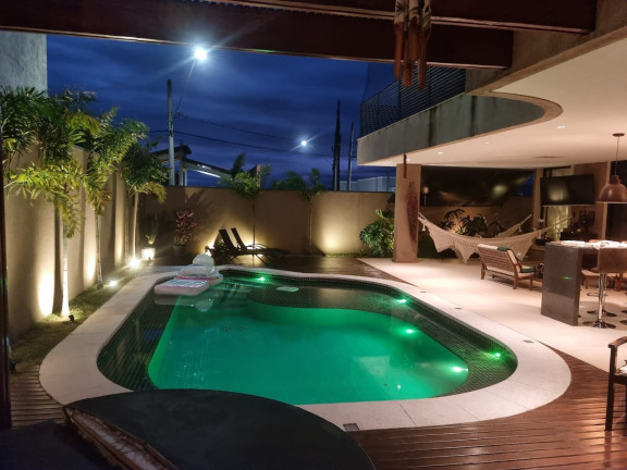 Casa de Condomínio com 3 Quartos à Venda, 490 m² em Quiririm - Taubaté