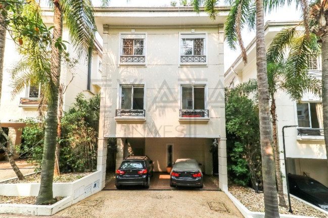 Imóvel com 4 Quartos à Venda, 252 m² em Morumbi - São Paulo