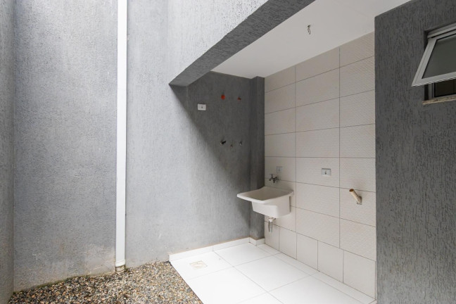Imagem Casa com 2 Quartos à Venda, 138 m² em Xaxim - Curitiba