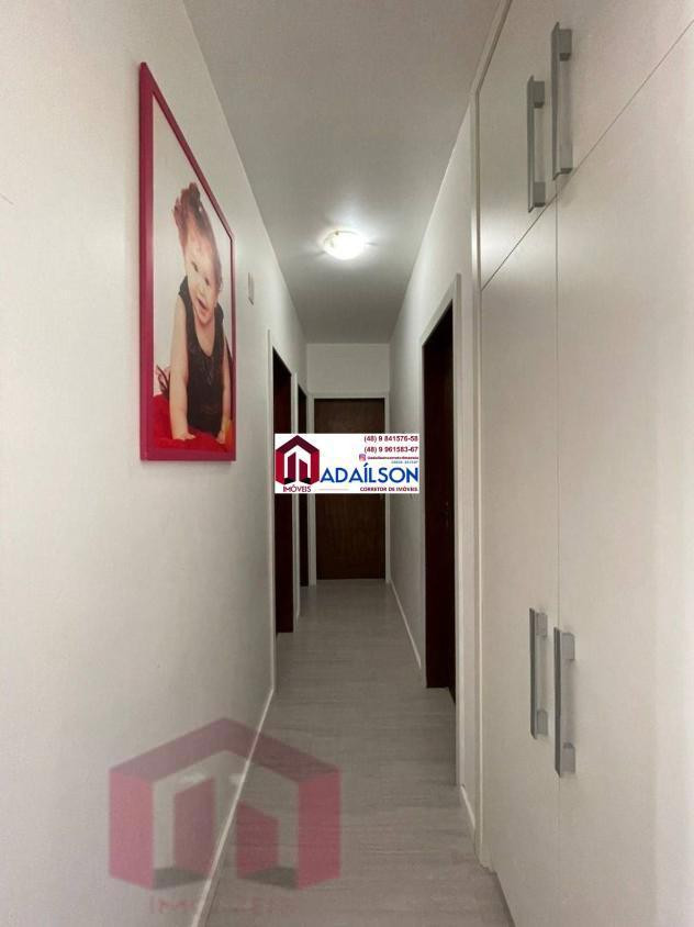 Imagem Imóvel com 3 Quartos à Venda, 1 m²