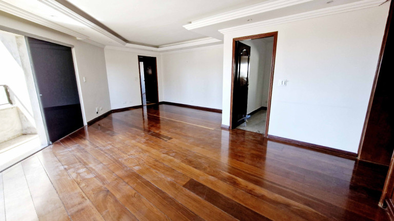 Imagem Apartamento com 3 Quartos à Venda, 165 m² em água Fria - São Paulo