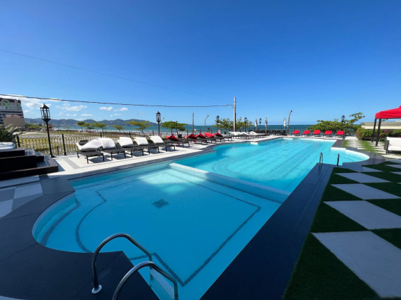Imagem Apartamento com 4 Quartos à Venda, 180 m² em Meia Praia - Itapema