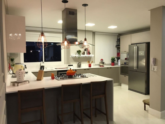 Imagem Imóvel com 3 Quartos à Venda, 191 m² em Centro - Balneário Camboriú Imagem Imóvel com 3 Quartos à Venda, 191 m² em Centro - Balneário Camboriú