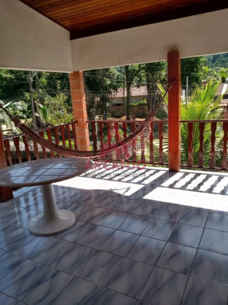 Sobrado com 4 Quartos à Venda, 300 m² em Ressaca - Ubatuba