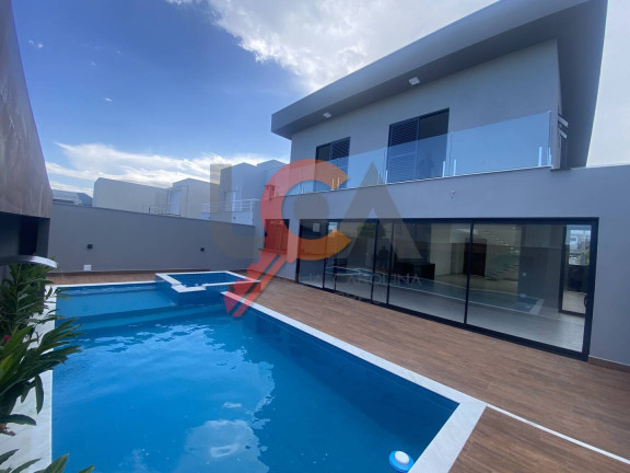 Sobrado com 4 Quartos à Venda, 304 m² em Costa Nova - Caraguatatuba