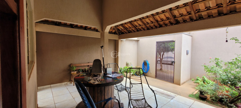 Imagem Casa com 4 Quartos à Venda, 222 m² em Parque Residencial Rita Vieira - Campo Grande Imagem Casa com 4 Quartos à Venda, 222 m² em Parque Residencial Rita Vieira - Campo Grande