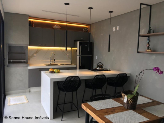 Imagem Casa com 3 Quartos à Venda, 247 m² em Jardim Novo Mundo - Jundiaí Imagem Casa com 3 Quartos à Venda, 247 m² em Jardim Novo Mundo - Jundiaí