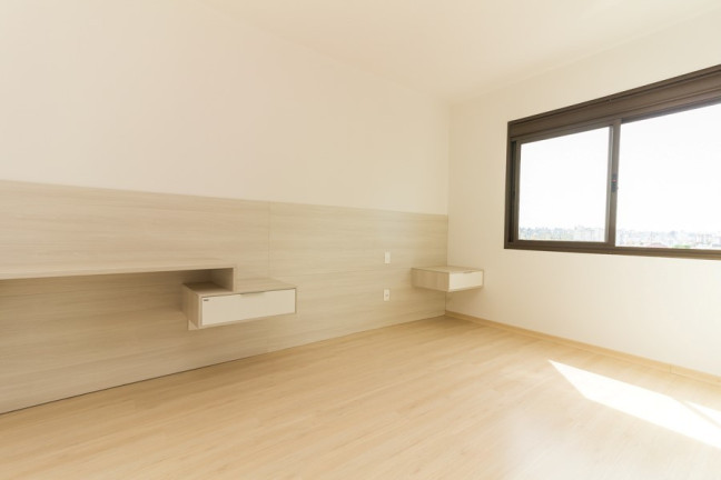 Imagem Apartamento com 2 Quartos à Venda, 70 m² em Menino Deus - Porto Alegre