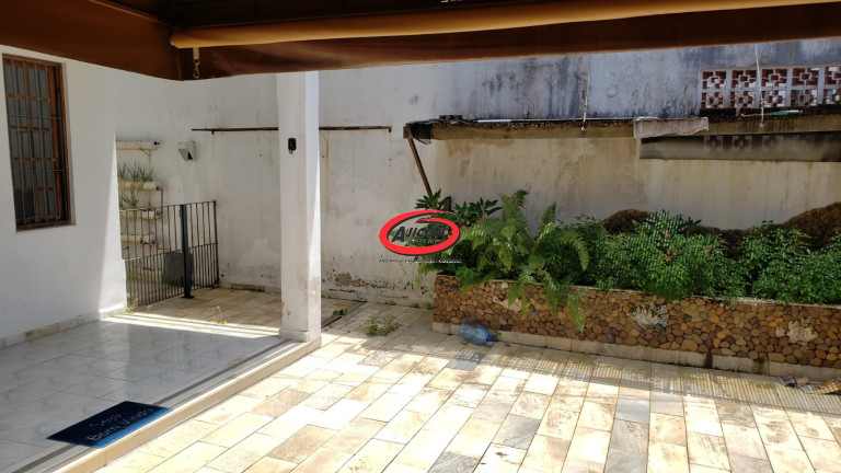 Imagem Casa com 4 Quartos à Venda, 155 m² em Centro - Ubatuba