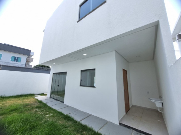 Imagem Casa com 3 Quartos à Venda, 109 m² em Parque 10 De Novembro - Manaus