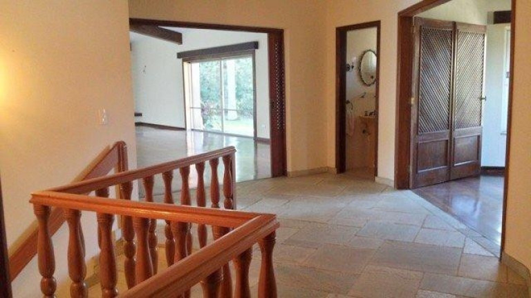 Imagem Casa com 4 Quartos à Venda, 690 m² em Pousada Dos Bandeirantes - Carapicuíba Imagem Casa com 4 Quartos à Venda, 690 m² em Pousada Dos Bandeirantes - Carapicuíba