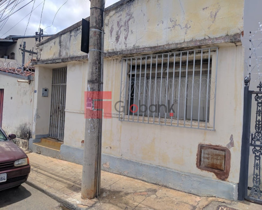 Imagem Casa com 3 Quartos à Venda, 250 m² em Centro - Montes Claros