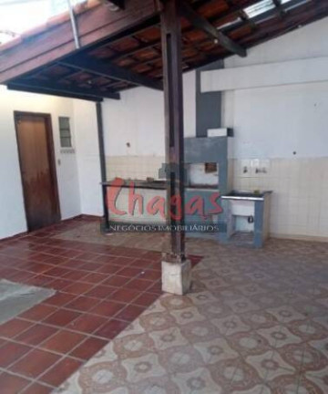 Imagem Casa com 8 Quartos à Venda, 131 m² em Centro - Caraguatatuba Imagem Casa com 8 Quartos à Venda, 131 m² em Centro - Caraguatatuba