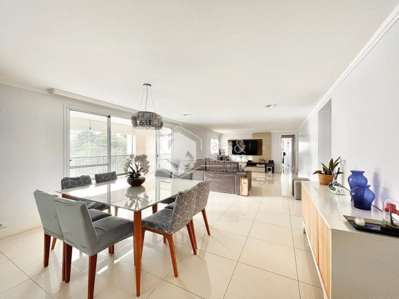 Imagem Apartamento com 3 Quartos à Venda, 192 m² em Aclimação - São Paulo